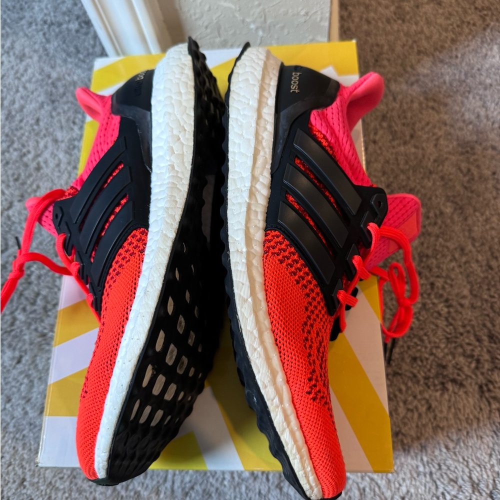 Adidas ultra boost 1.0 og solar red running shoes gym workout trail sz 8 - Picture 8 of 9